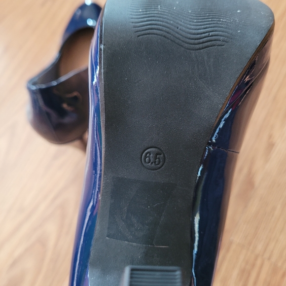 2/$45 Jessica heals, worn once - Picture 2 of 3